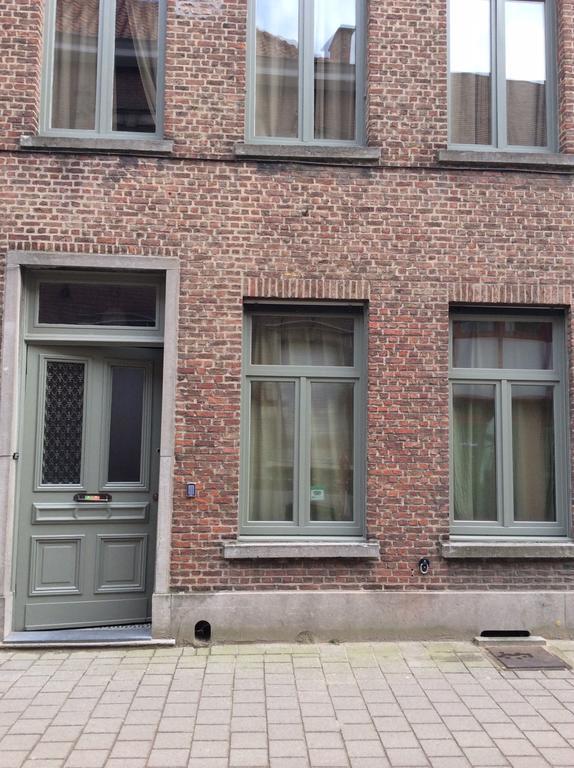 De Groene Maan Bed & Breakfast Mechelen Dış mekan fotoğraf